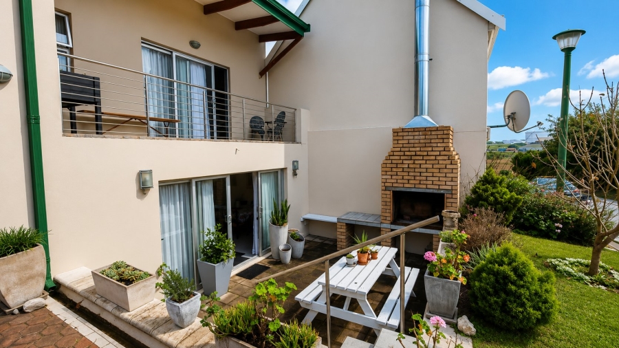 3 Bedroom Property for Sale in Twee Kuilen Western Cape